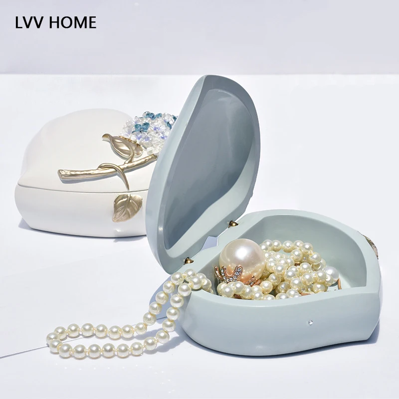 

LVV HOME resin love hydrangea jewelry box/Creative pastoral style ring storage box decoration birthday gift