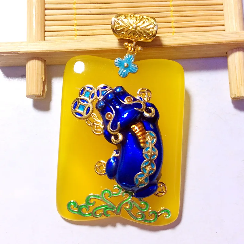 

S925 silver inlaid natural yellow agate cloisonne lucky pendant