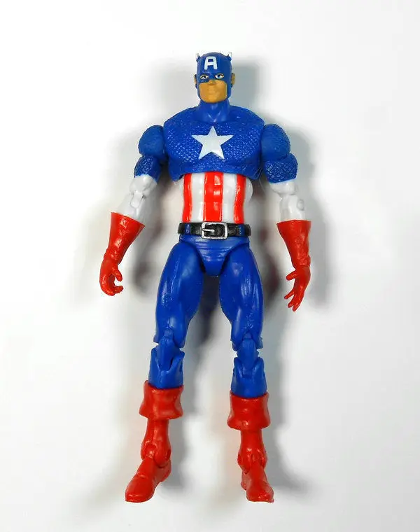 

Marvel SUPER HERO Universe Captain America 3.75" Loose Auction Figure ZX126