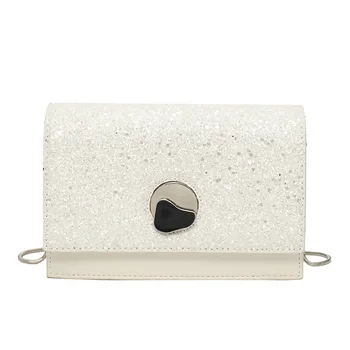 

2019 spring and summer new Korean version of the wild fashion lock retro simple fashion small square bag