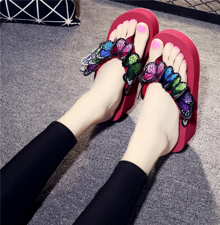Брендовые дизайнерские разноцветные Босоножки на платформе с бабочками; женские летние туфли ручной работы с милыми животными; Туфли на танкетке; пляжные шлепанцы для девочек