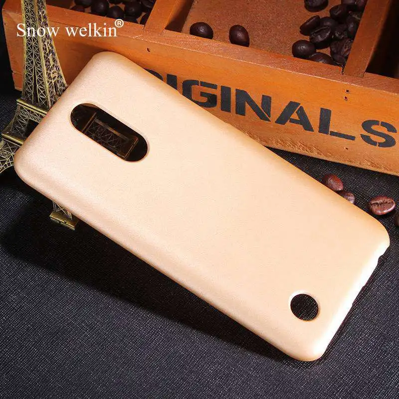 Чехол для телефона Snow Welkin прорезиненный матовый пластиковый жесткий чехол LG K8 2017