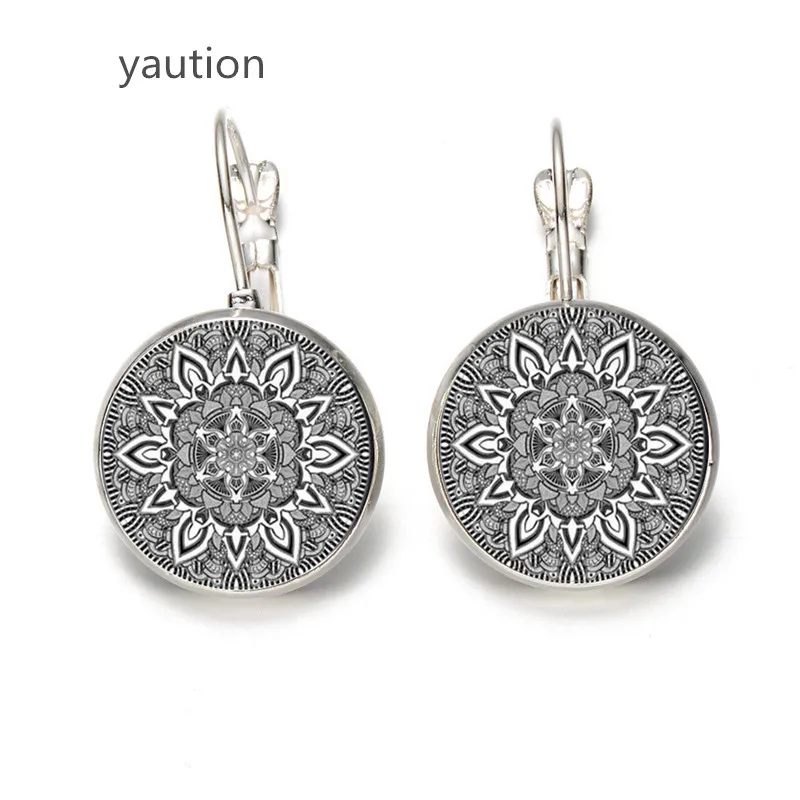 

Hot! Fashion 2018 Charm Mandala Glass Earrings On Bronze Earring Om Symbol Buddhism Zen Henna Yoga Earring Jewelry For Womens