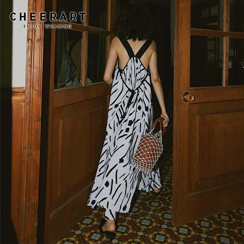 Женское длинное платье без рукавов Cheerart Белое и черное с открытой спиной v