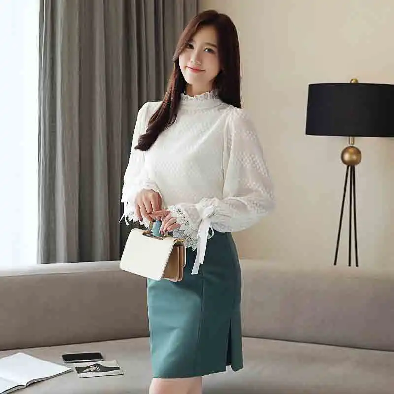 Новое поступление Весенняя Корейская женская кружевная шифоновая блузка в горошек с расклешенными рукавами модный белый топ для деловой женщины T93224X - Цвет: White
