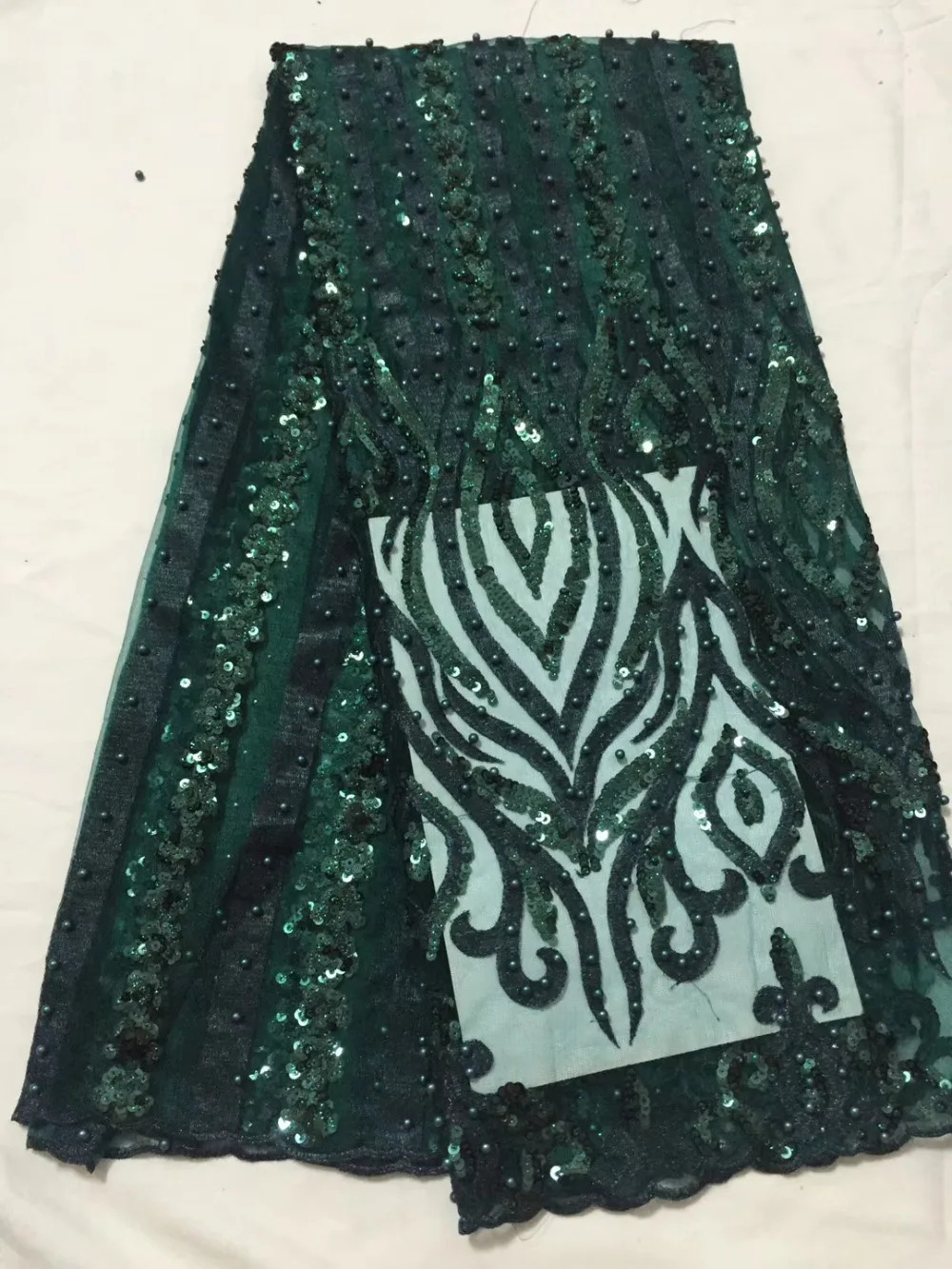 

Novelty 3D French lace With Sequins And Beaded 5 Yards/lot 2018 Latest Design Green African Lace Fabric For Wedding Dress