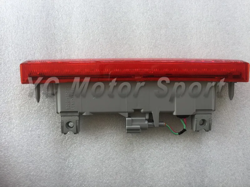 2012-2015 Nissan R35 Genuine Rear Fog Lamp Brake Light (2)