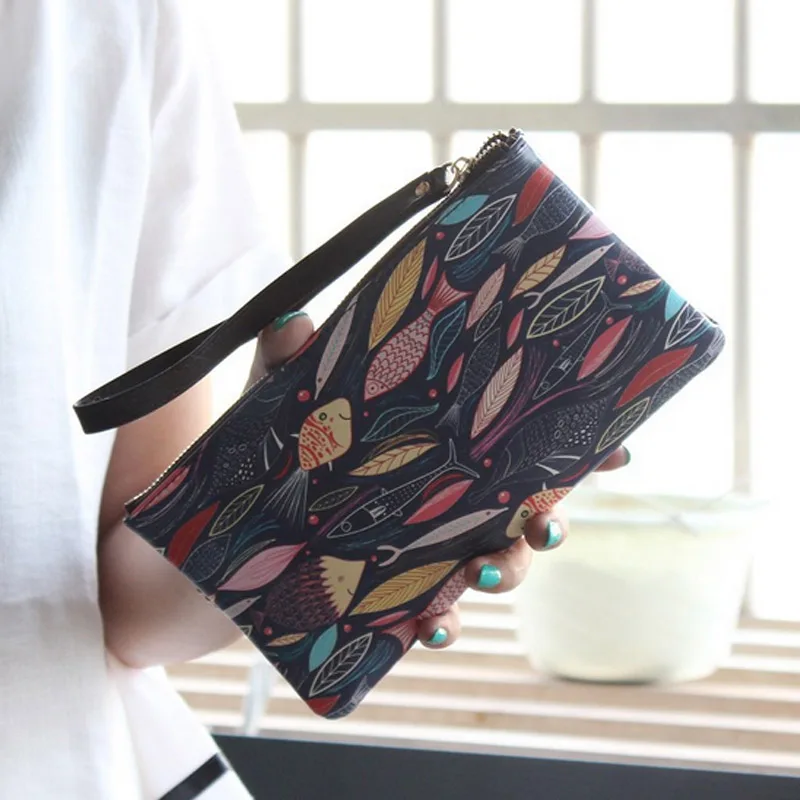 

Hot Sale Cute Graffiti Pattern Zipper Women Wallet Large Capacity Cell Phone Purse With Wrist Strap Hand Bag Wallet MT100917