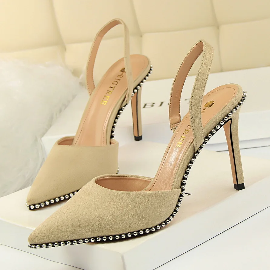 Sexy Hasp Rivet heels leather high-heeled pumps Stiletto heel 9 cm Pointed Toe Hollow Ventilation Shoes woman Rivet shoes