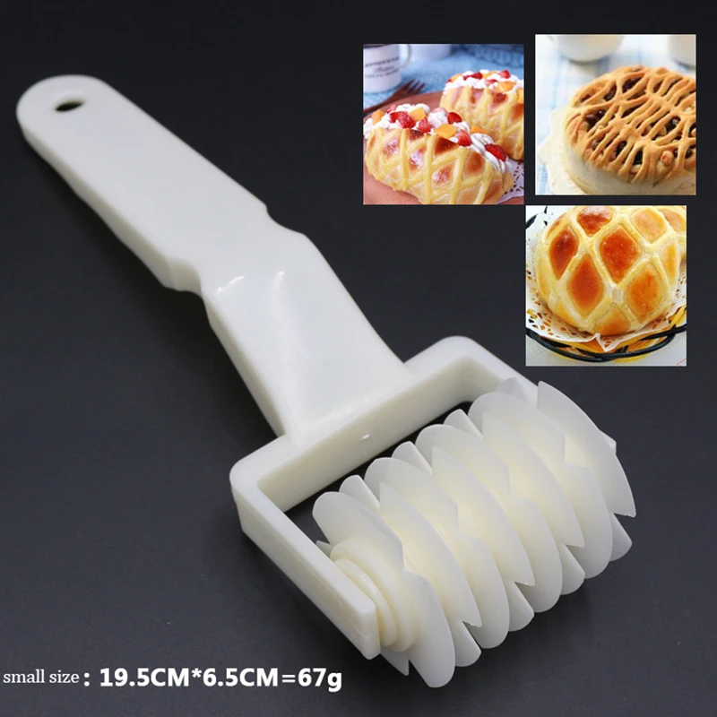 1PCS Plastic Pull Net Pizza Knife Wheel Pasta Lattice Roller Cutter Dough Biscuit Pie Kitchen Baking Tool Cutter Accessories