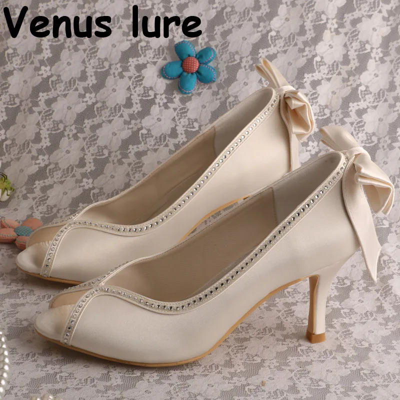 ivory peep toe pump