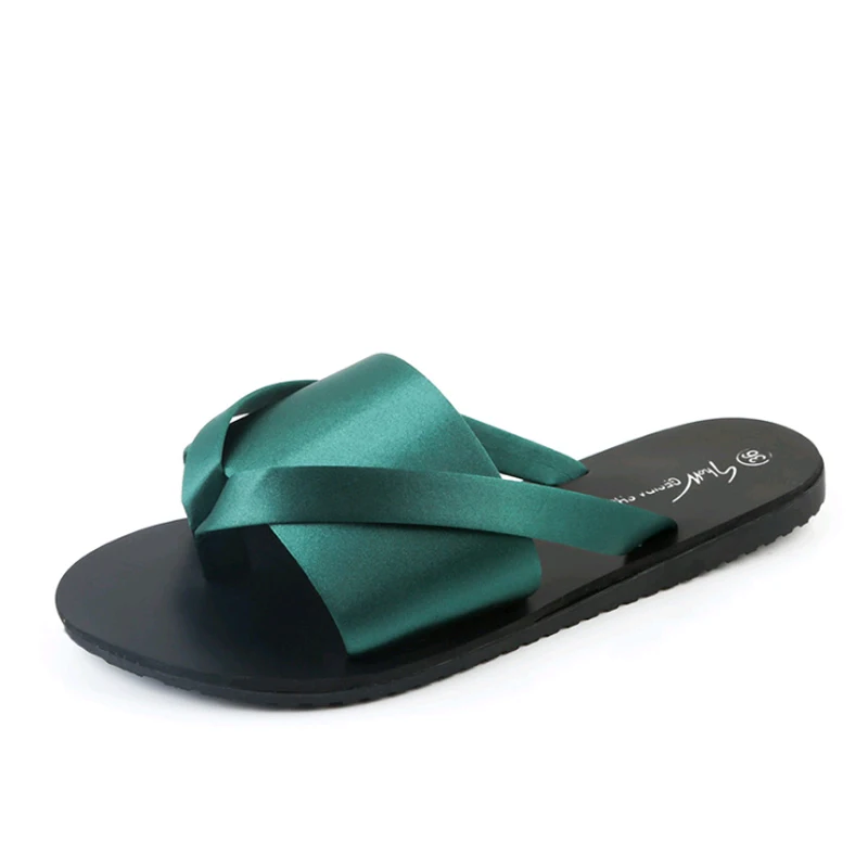 

New Summer Women Flip Flops Ladies Casual Slippers Sandals Flat Comfortable Versatile Beach Shoes Floor Home Slip Slippers gg