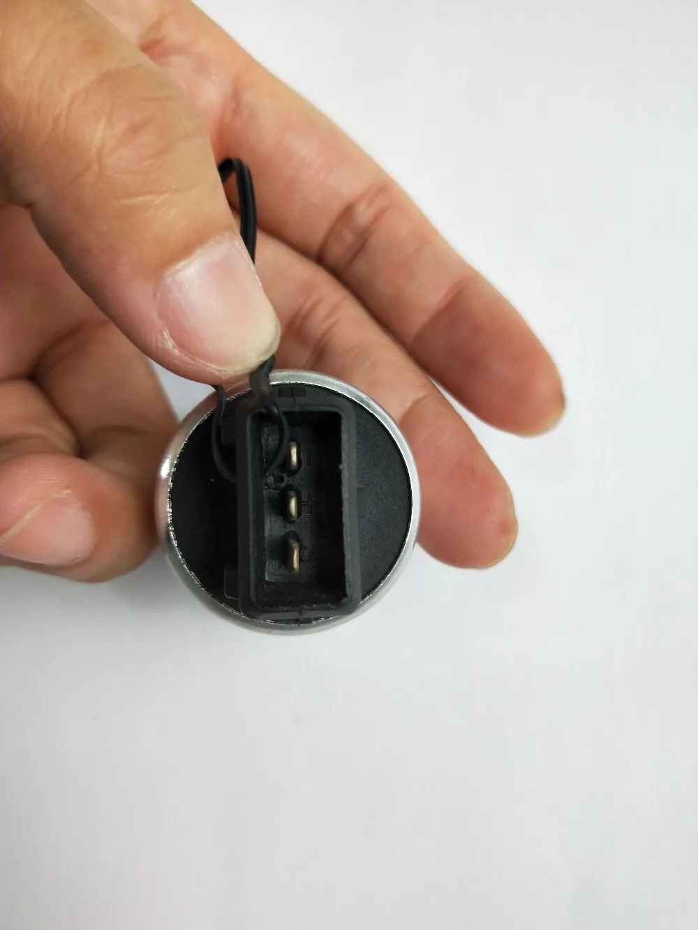 SMD 2 шт 12 месяцев гарантия электронный датчик скорости 3836N 010 для нового 153