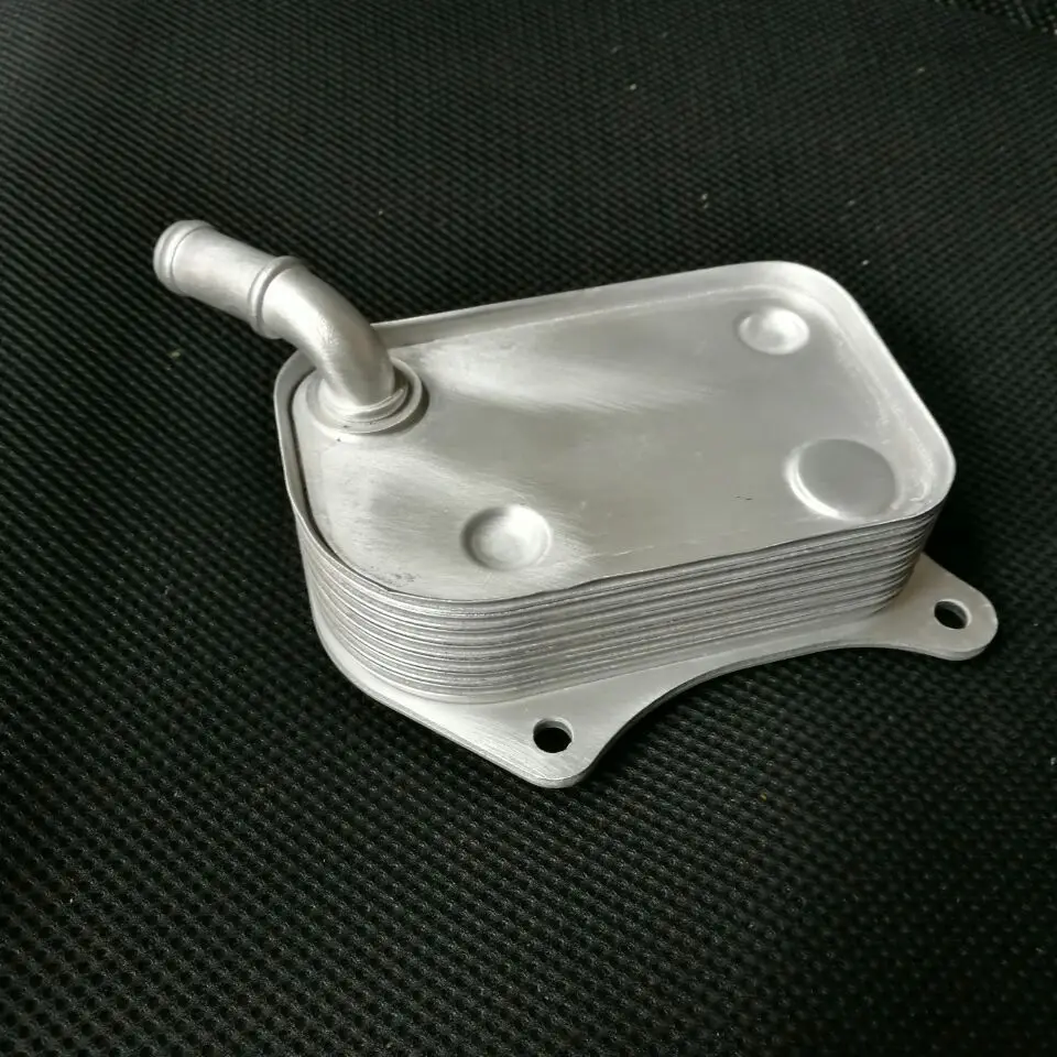 New Engine Oil Cooler For AUDI A4 A6 B6 8E VW Passat Variant B5.5