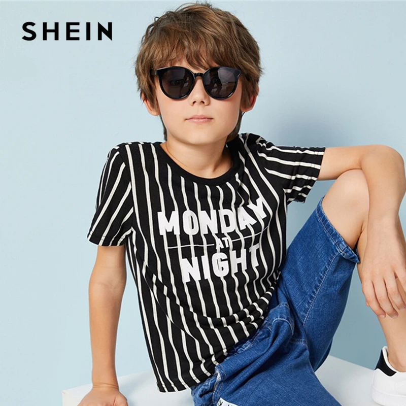 

SHEIN Kiddie Boys Black Striped And Letter Print Casual T-Shirts Kids Tops 2019 Summer Short Sleeve Basics Tees For Teenagers