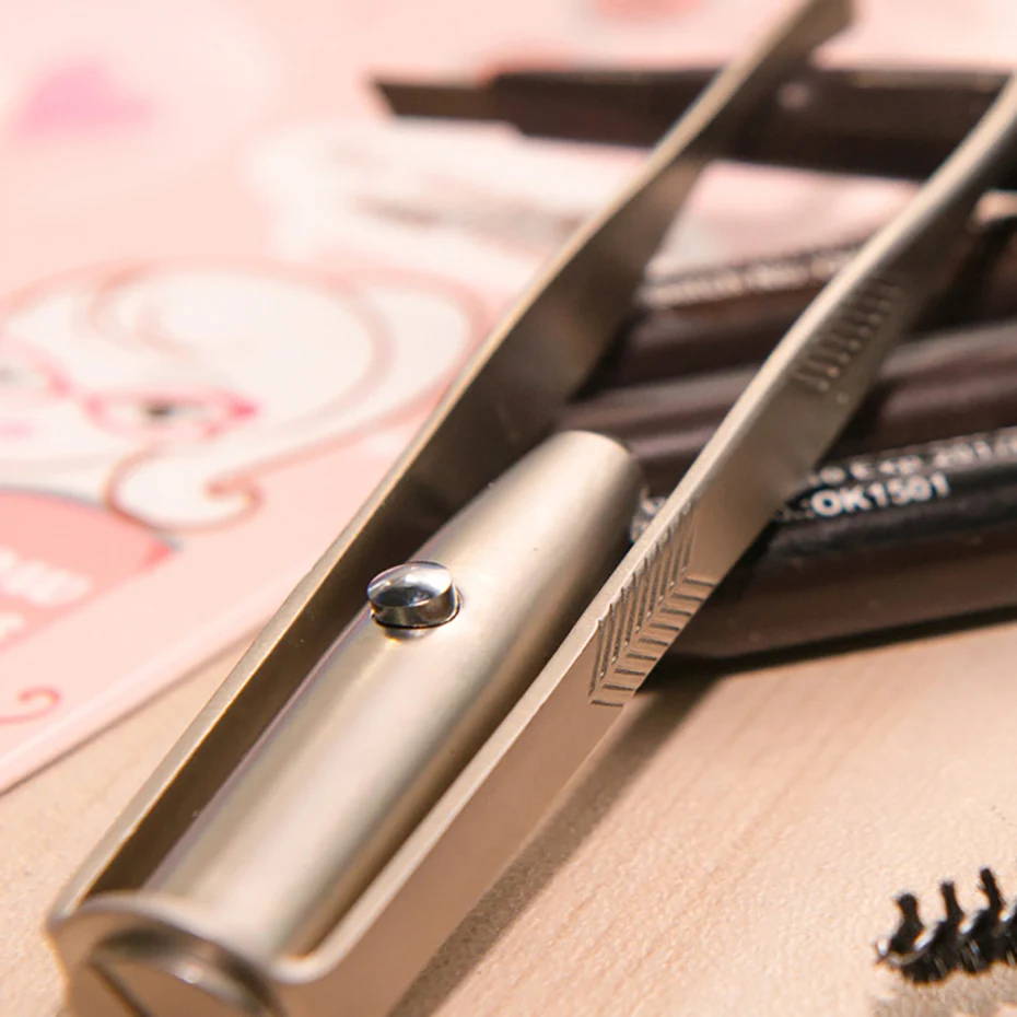 2018 New Arrive Eyebrow Tweezers Stainless Steel  LED Light Eye Hair Remover Eyelash Remove Tools Make Up Essentials  (5)