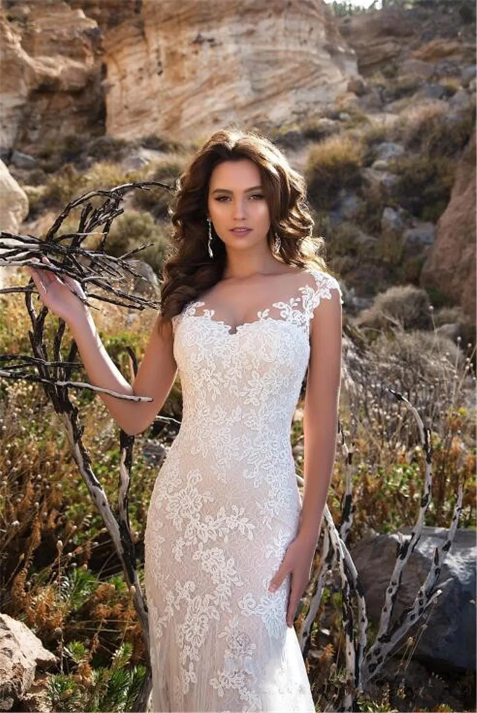 sheer-neck-appliqued-lace-wedding-dresses-2018-mermaid-court-train-boho-bridal-gowns-vestidos-de-noiva-ba8413 (3)_