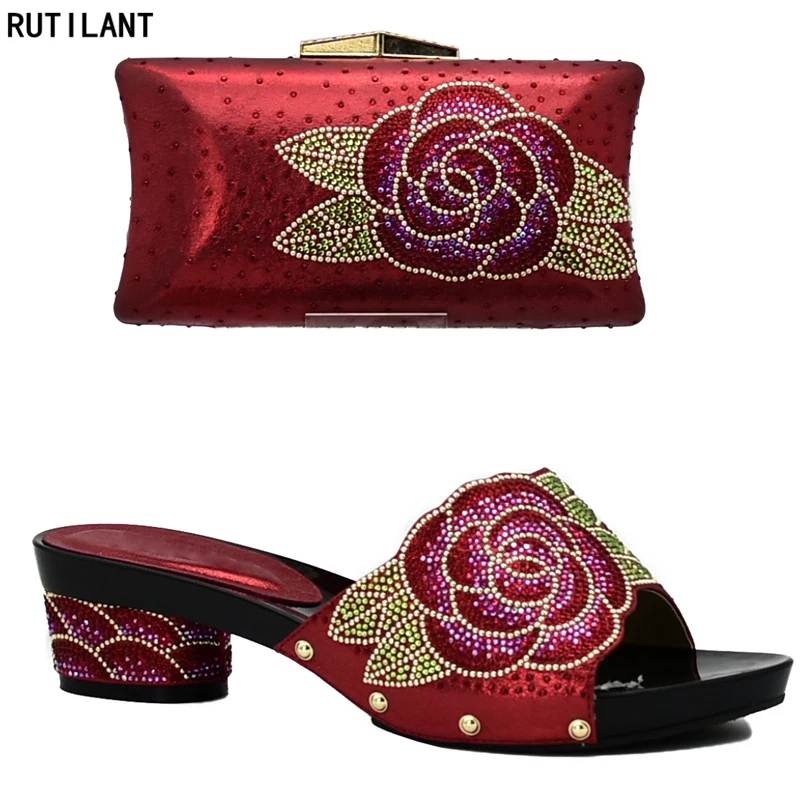 Italiaanse Designer Schoenen en Tassen Bijpassende Set Afrikaanse Vrouwen Bruiloft Schoenen en Tas Set Versierd met Strass Pompen Vrouwen Schoenen Italiaanse Designer Schoenen en Tassen Bijpassende Set Afrikaanse Vrouwen Bruiloft Schoenen en Tas Set Versierd met Strass Pompen Vrouwen Schoenen