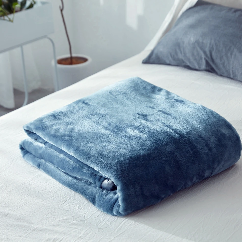 Solid color bedspread for home bedding,100 polyester blue fleece