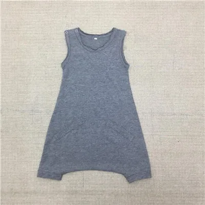 Hot Gray Seartist/летние комбинезоны для маленьких мальчиков; Короткий комбинезон для новорожденных; детский хлопковый однотонный комбинезон черного и серого цвета; Новинка года; 48 - Цвет: Hot Gray