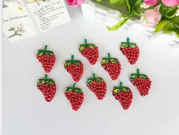 

Stawberry Sequin Patches Brooch Beaded Applique Patches Vintage Embroidered Badge Fabric Patch Fashion Clothing Decoration
