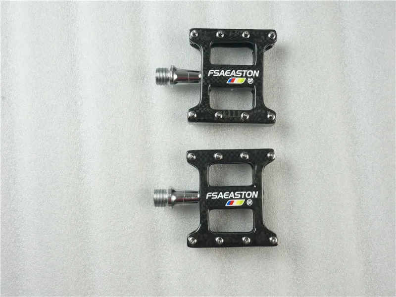 

New FSAEASTON carbon fiber bicycle parts about a pair of pedal wearing a stud