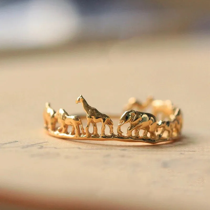 

Hot Gold Ring Creative Animal Circus Ring Simple Horse Elephant Ring Temperament Light Luxury Rings for Women Men Jewelry