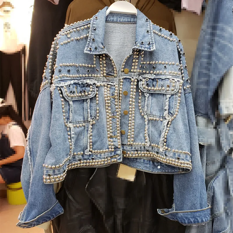 

2019 Women Harajuku Denim Coat Heavy Hand Beaded Rivet Short Jeans Jackets Spring Autumn Lady Casual Loose Single Breasted Top