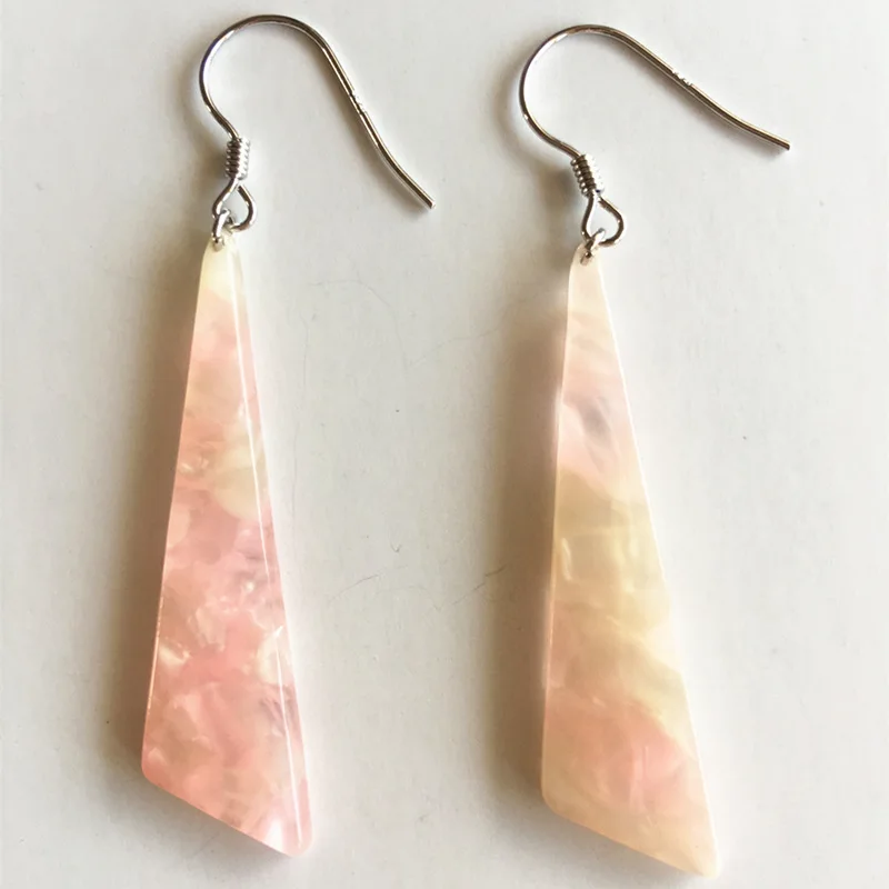 

2019new S925 sterling silver ear hook Japanese and Korean fashion earring sexy pulp resin red ear sexy earrings silver ornaments