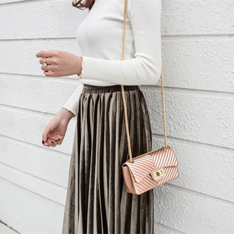 حقيبة يد فاخرة النساء أكياس مصمم خمر 2019 العلامة التجارية صغيرة الإناث سلسلة صغيرة Crossbody حقائب للنساء رسول حقيبة كتف