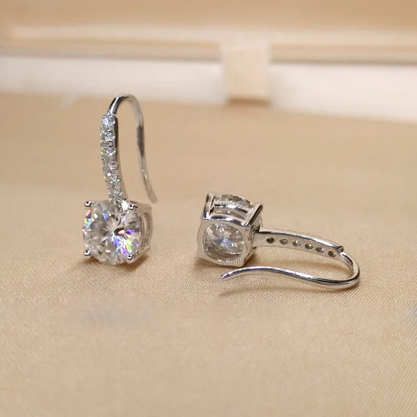 

Romantic Lovely Clear Stone Stud Earrings Silver Cubic Zirconia Earrings For Women Party Wedding