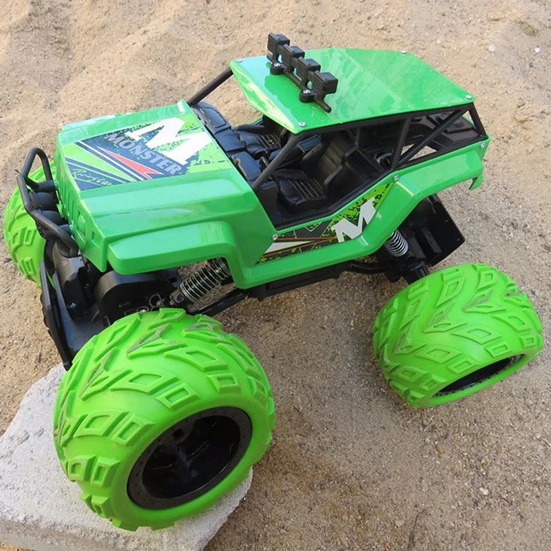 

Large 1:12 4WD RC Cars 2.4G Radio Control RC Cars Toys Buggy 2018 High speed Off-Road Rock Crawler Trucks Toys for Children