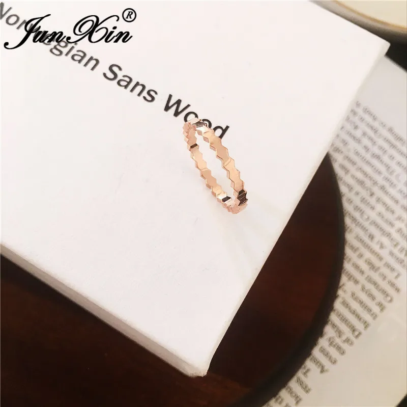 JUNXIN женское кольцо из нержавеющей стали цвета розового золота, модные кольца для женщин, свадебное тонкое кольцо, минималистичное ювелирное изделие
