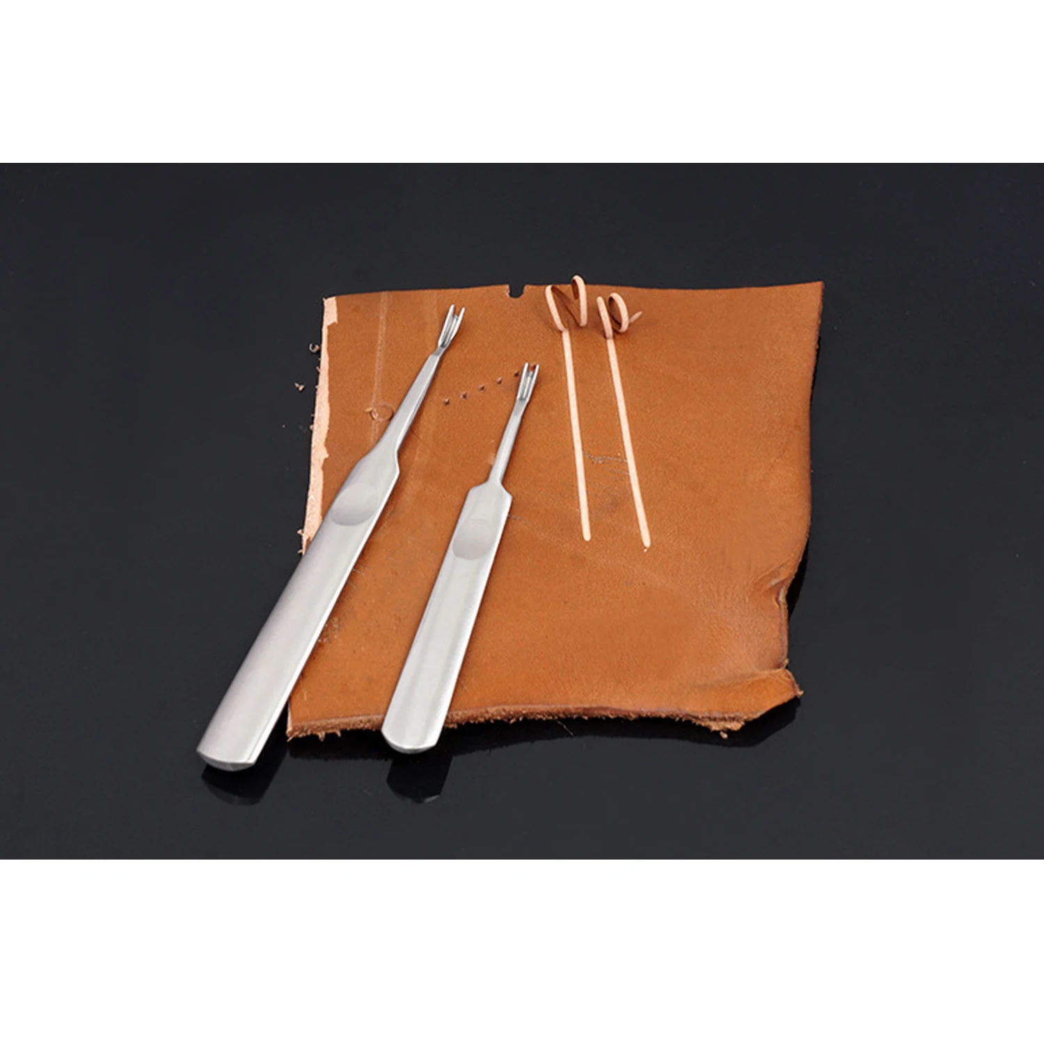 

3PCS Assorted Style U V Shaped DIY Leathercraft Leather Groove Edge Beveler Beveling Skiving Tool for Professionals Beginners
