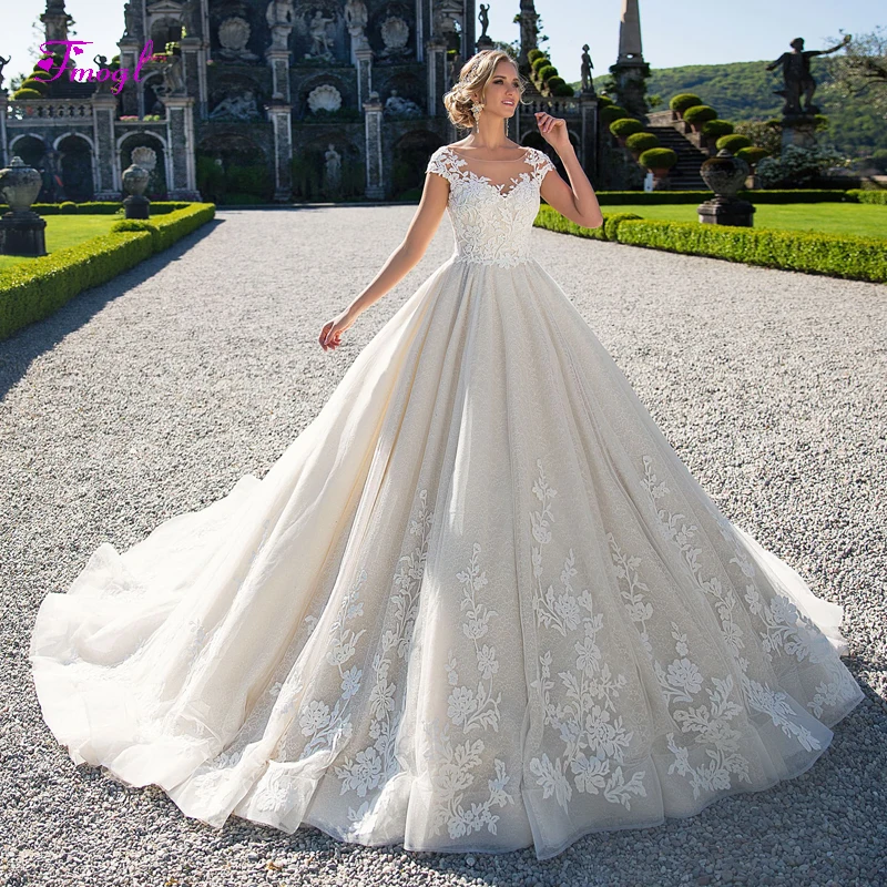 

Fmogl Vestido de Noiva Scoop Neck Cap Sleeve Ball Gown Wedding Dress 2019 Gorgeous Appliques Lace Princess Bridal Gown Plus Size