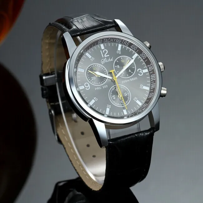 New Quartz Watch Men Fashion and Casual Luxury Leather Watch Elegant