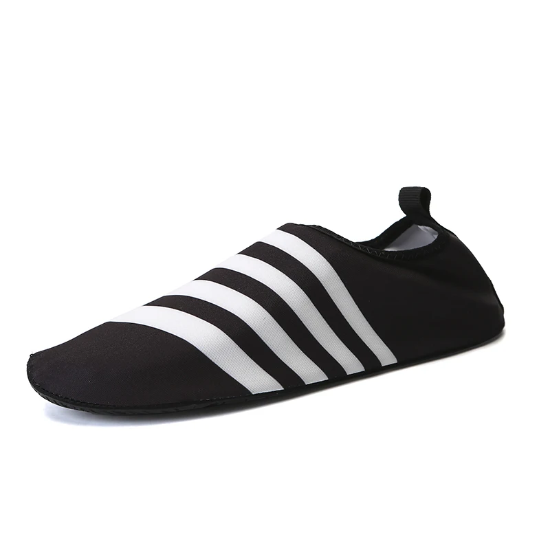 الرجال امرأة أكوا أحذية الصيف السيدات بيرفوت الجلد جورب مخطط الشاطئ بركة رياضة السباحة المنبع النعال الانزلاق على رجل أحذية ماء