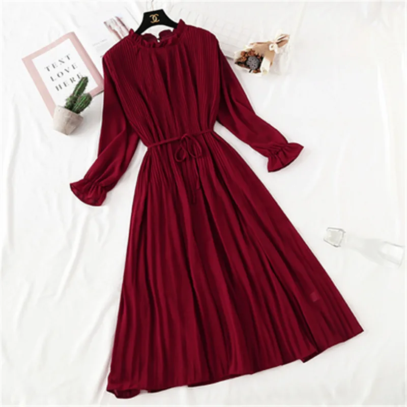 

Spring 2019 French Vintage Floral Dress Three Quarter Sleeve Polka Dot Loose Large Size Waist Summer Chiffon Dress 637