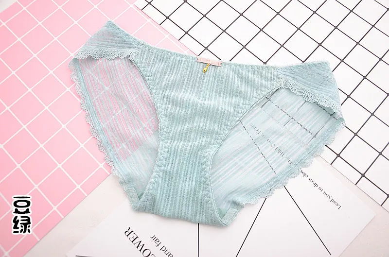 4007526425_541603624