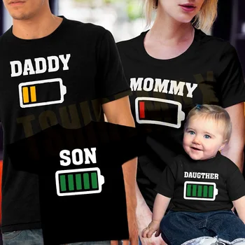 

Family Matching Outfits Father Son Tshirt Outfits Matching Clothing Mommy and Me Clothes Short Sleeve Print Battery T-shirt