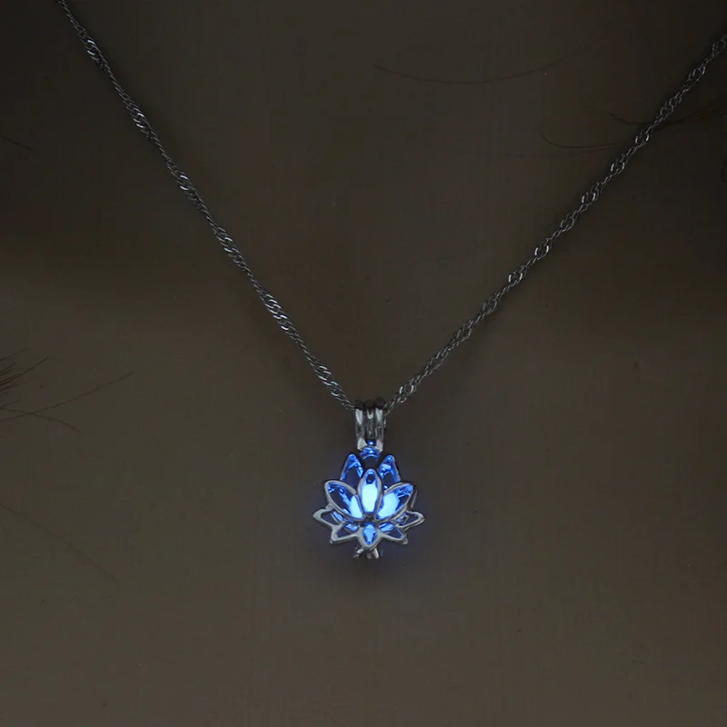 2,2*1,5 см светится в темноте Лотос подвеска в форме цветка ожерелье для женщин ювелирные изделия - Окраска металла: blue light