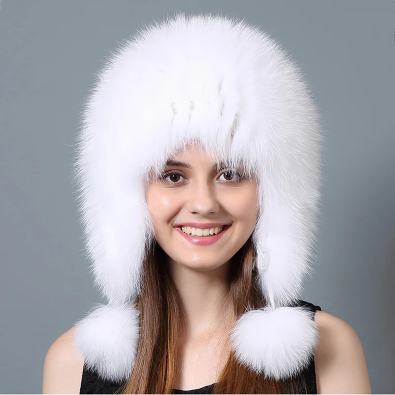 Женская зимняя шапка с наушниками теплая из меха лисы и енота ушанка в русском