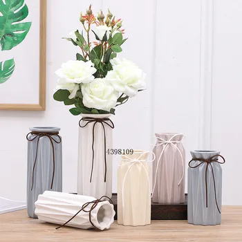 

Europe Brief Matt Diamond Porcelain Vase Modern Fashion Ceramic Flower Vase Room Study Hallway Home Wedding Decoration