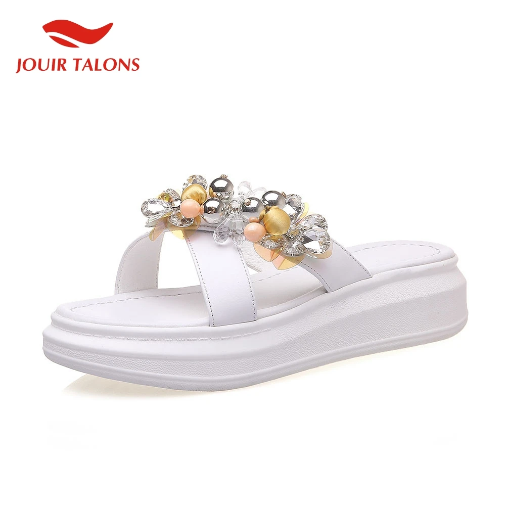 

Brand leisure comfortable INS Hot women's Genuine Leather Crystal Shoes Woman Casual Outside Summer Slippers 2019