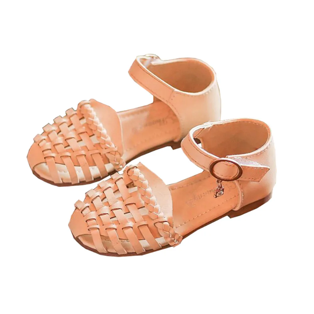 closed toe flats for summer