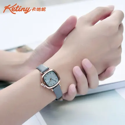 

2018 new design ketiny ladies watch student college wind simple waterproof fashion small square sugar dial quartz watch