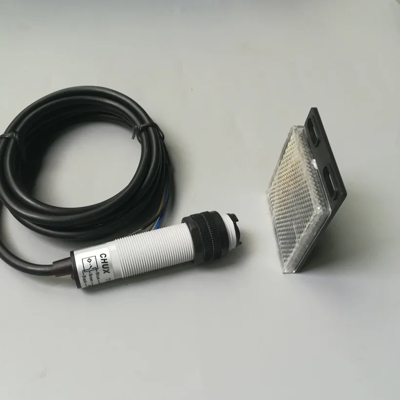 PNP отражающий Тип фотоэлектрический датчик отражатель M18 NO/NC/NO + NC 2m обнаружение