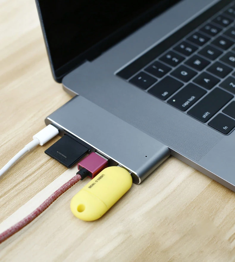 For Macbook Pro Dual Type-C HUB TO  2*USB 3.0 +SD/TF Carder Reader+Lightning Interface (Thunderbolt) Fast Data Transmission