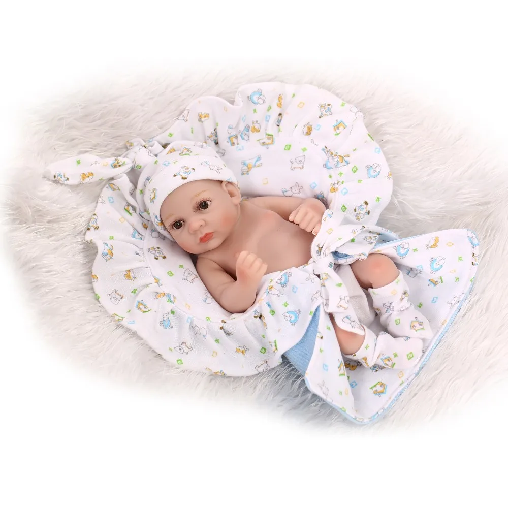 Play Dolls 10 дюймов 25 см Reborn Baby Doll Full Vinvl моющаяся с одеялом реалистичные милые подарки