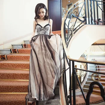 

2019 Sexy Lace Spaghetti Strap Long Evening Dresses Elegant prom gowns Formal Party dress Lace up Back vestido de festa